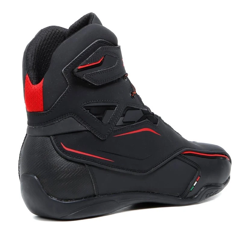 TCX Zeta Waterproof Boot (Black/Red) 3 TCX Zeta Waterproof Boot (Black/Red) - Image 3